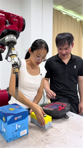 industrial Robot #WeldingRobot #robot #robotfactory#Programming-free spraying robot#Six-axis robot