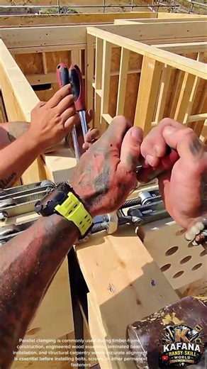 Professional Glulam Beam Joint Alignment | Heavy-Duty Parallel Clamp Timber Assembly Technique