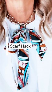 Just a little fashion moment from the past … flavoured with a cute style hack Using an old necklace and one of my beautiful Twillys that I recently purchased to create a cute hippy style vibe 👌🏼 Will you be trying this? Drop me a DM if you’d like the link for the Twillys * * * #stylehacks #diyhacks #howtostyleascarf #fashionhacks parisianstreetstyle everydaystyle #necktieswag jewelryhacks genxwoman | Nickys Universal Style