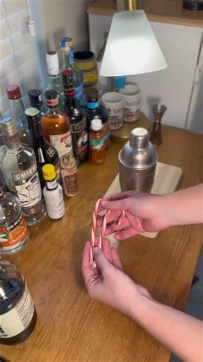 How to - Peppermint Espresso Martini approved by ‪@Chef__Tyler‬ !