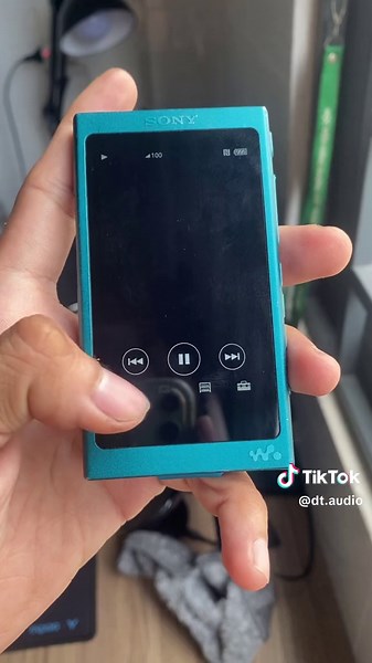 Sony NW-A35: Đánh Giá Máy Nghe Nhạc Mini