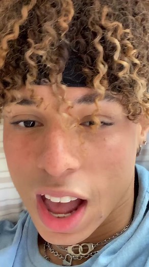 larray (@larrayeeee)’s videos with original sound - larray