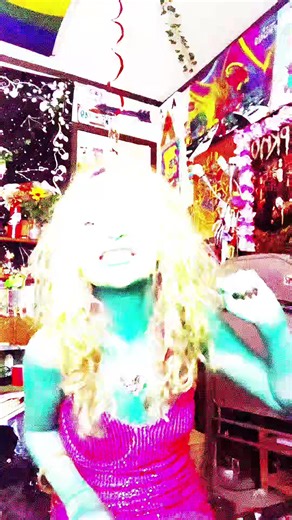 octaviaaaa (@cod_cosplayeroctavia2)’s videos with original sound - kaiser meat rider