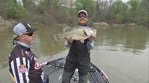 1.7M views · 528 shares | Celebrate the end of the week with this Bryan Thrift hookset on a Lake Fork 9-pounder! | Major League Fishing | Facebook