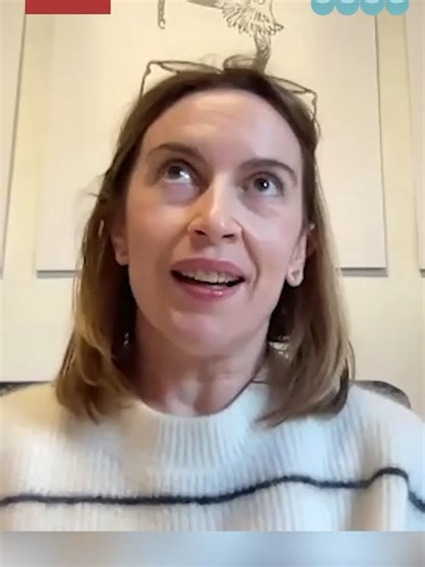 'Mediji su sada na neki način sad u procesu kao kad je junk food tek došao, bio nam je svima fora. Onda smo se svi htjeli ići u McDonald's, ali smo se okrenuli organskoj hrani jer smo shvatili da to nije dobro za nas. Dobre informacije, kvalitetne i provjerene informacije su puno bolje za naše kognitivno zdravlje, naše mentalno zdravlje. Tako da mislim da ćemo ići lagano u tom smjeru, ali da, treba preživjeti krizu', kaže stručnjakinja za medije Iva Nenadić za Prvi glas.