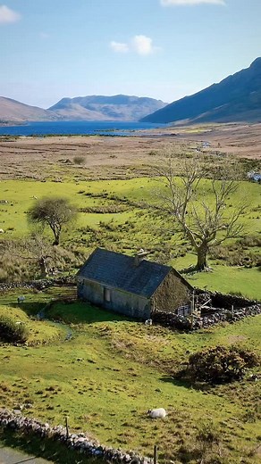 1.1K views · 1.1K reactions | Loch Na Fooey (Irish: Loch na Fuaiche, meaning ‘lake of the fissure’), also Loch Nafooey or Lough Nafooey, is a rectangular shaped glacial lake in County Galway, Ireland. Part of the north-eastern shore lies along the border to County Mayo. The closest village is Finny, County Mayo with the County Galway village of Leenaun approximately 11 km distant #lochnafooey #lake #irishlakes | Visit_Ireland_ | Facebook