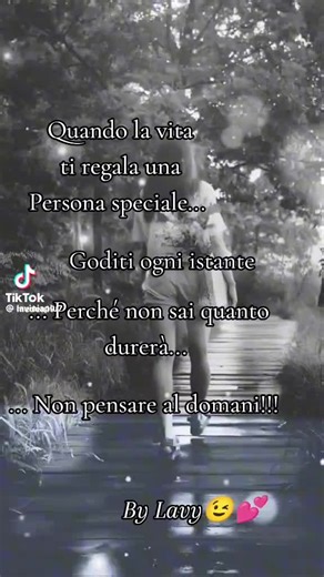 Video di @rocco (@roccodesantiso0) con suono originale - @rocco