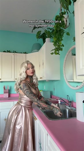 Marilyn Monroe Inspired Summer Fashion Tips