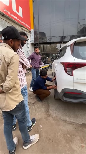 Sourabh | Car Expert Mandla on Instagram: "वर्कशॉप पहुँचे ही Indigo की सर्विस से शुरुआत 🔧🚗 फिर आई Scorpio N 😎 Lamination Mat + Front ABS Guard लुक भी solid, सेफ्टी भी strong 💪🔥 और Kia Carens के left quarter panel का scratch ऐसा गायब किया… जैसे था ही नहीं 😌✨ रोज़ का यही सीन है भाई — काम साफ, फिनिश टॉप, गाड़ी आए जैसी भी… जाए एक नंबर बनकर 😎🔧 अपनी गाड़ी कब ला रहे हो? 😉 #WorkshopLife #DailyVlog #CarCareIndia #DesiGarage #CarService ScorpioN Carens AutoRepair IndianWorkshop CarLovers"