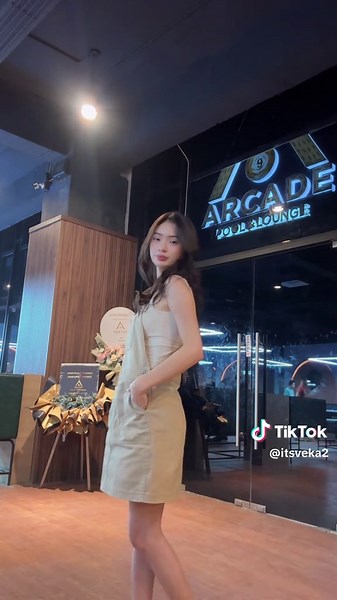Ide Outfit Keren untuk Jalan Ke Tempat Wisata