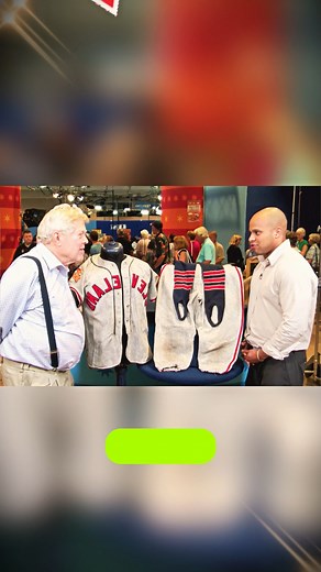 33K views · 312 reactions | #antiquesroadshow #antique #uniform #rarefinds #fblifestyle | Old Charm Antique | Facebook