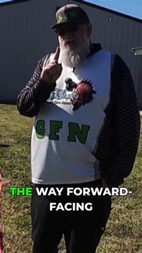 Forward-Facing Sonar vs. Traditional: Big Difference!