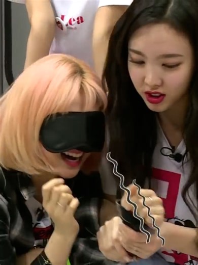 TWICE's Hilarious Blindfolded Object Guessing on KBS World Idol Show [ENG SUB]