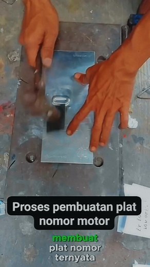 1.4M views · 4.6K reactions | Membuat nomor pelat sendiri perlu di coba #tips #tutorial #bengkel #servismontor #modifikasi | Carlos Machine22 | Facebook