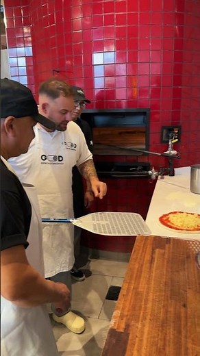 Pizza a la Piedra de Muzzarella: un clásico argentino