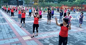 Do-Si-Don't: China Issues Rules for Square Dancing Grannies
