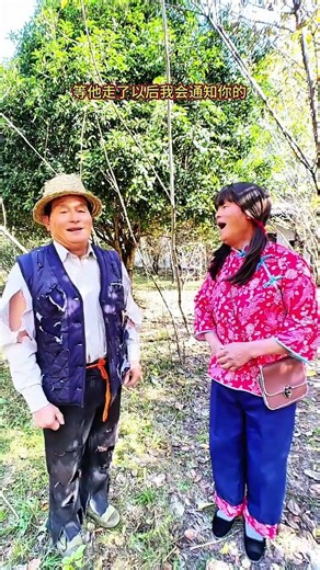 Impressive Solo Performer: Mastering Dual Roles in Humorous Short Videos