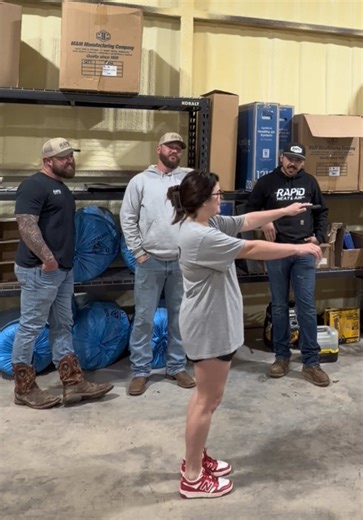 They were not amused with me this morning.🤣 yall let them know if you want to see them do Double Dutch bus and maybe I’ll be able to talk them into letting me post it. 💀@Rapid Heat and Air #doubledutchbus #mollylongchoreography #bluecollar #contentcreator #hvac