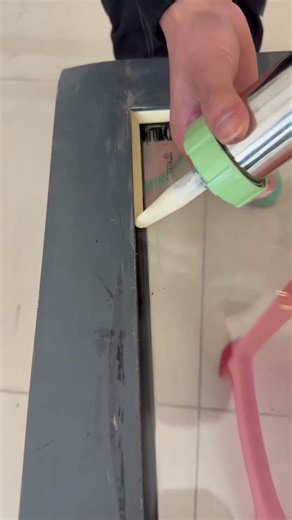 window silicone sealing process #shortsvideo