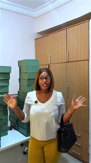 Mondays at the KTI Logistics HQ are always like this 😂 Small chaos here and there, but best believe your PR boxes, invites and packages are still getting delivered properly. That’s what we do. Send us a DM, let’s handle your delivery!