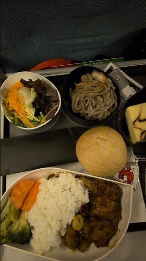 Inside Turkish Airlines Food Trays #airline #mealservice #turkishairlines