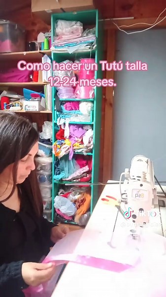 Cómo hacer un tutú de dos colores para bebés