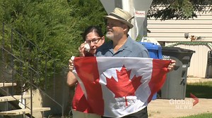 WATCH: The body of late RCMP Const. Shelby Patton was brought back to the community where he served, with hundreds forming a procession line leading to a local funeral home in Wolseley, Sask. — via Allison Bamford. READ MORE: https://globalnews.ca/news/7951356/fallen-rcmp-officer-wolseley-sask-respects/ | Global Saskatoon