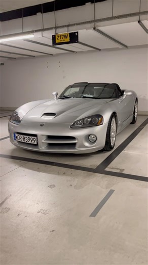 Dodge Viper SRT-10