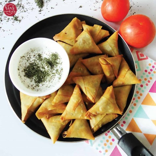 Keema Samosa Pakistani Recipe (Patti Samosa)