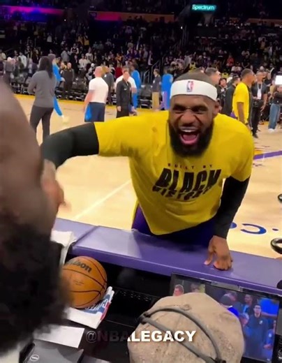 LeBron LOVED GESTURE TOWARD HandShake 🤝 🥶😻…