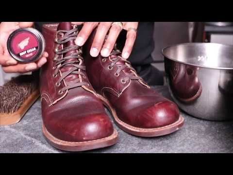 Conditioning the Red Wing 3340 Blacksmith Briar Oil Slick Leather with Neutral Boot Cream
