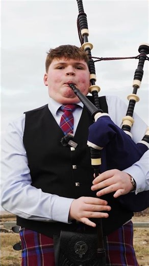 Cailean the Bagpiper's viral Bagpipes tunes! 🏴󠁧󠁢󠁳󠁣󠁴󠁿❤️🏴󠁧󠁢󠁳󠁣󠁴󠁿￼