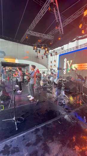 Código “Y” Descifrando sonidos, creando emociones 🇪🇨🎸🌹💃🏽🎶🥁 #music #salsa #party #baile #fiesta | Código Y / music