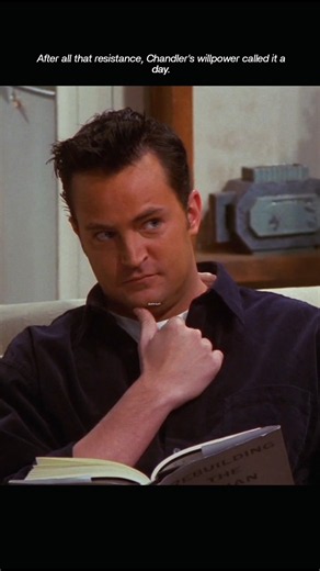 Resistance was futile|Friends🎬#friendstvshow#friends#monicageller#chandlerbing#mondler#sitcom#scene
