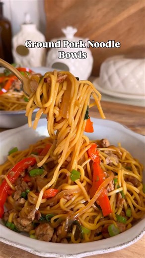 Dina Borshch | Easy Recipes & Weeknight Meals on Instagram: "#ad Delicious Ground Pork Noodle Bowls made in partnership with National Pork Board! If you need a quick, flavorful, and affordable weeknight dinner, this one checks every box. I make this whenever I need something fast and budget-friendly — ground pork is the perfect protein option because it cooks quickly and absorbs so much flavor. This whole meal comes together in about 20 minutes and stays under $20… truly the perfect weeknight bo