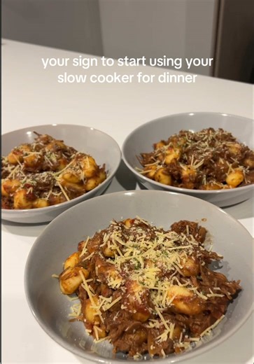 Slow Cooker Gnocchi Ragu: Easy Dinner Recipe