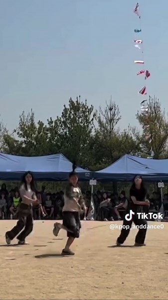 dance cover trend dance tiktok and dance cover Dancekpop and Dancecover #dance #dancekpop #dancecover #dancesekolah #dancekorea #koreasma #terndtiktok #trendkorea #fyp #nttpride🏝🔥