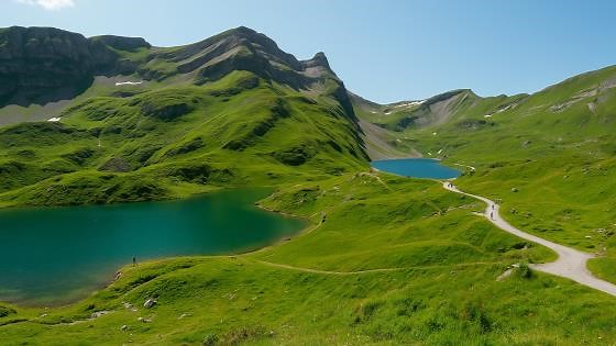 Von First zum Bachalpsee – Leichte Wanderung in den Schweizer Alpen (4K)