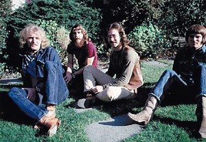 HEY TONIGHT - Creedence Clearwater Revival - LETRAS.COM