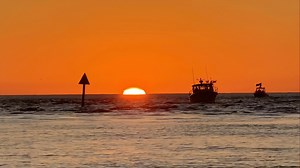 Welcome aboard! Enjoy the zen of sunset on the water with Naples Bay Resort Boat Rentals. It never gets old. Every sunset and each cruise is unique in its own special way. The colors, the cloud formations, the dolphins, the birds, and of course… the people! Enjoy this relaxing, one of a kind, backwater cruise and beautiful Southwest Florida sunset with Robb Stan, in North Naples, Florida. Recorded LIVE on Facebook, Friday, January 23, 2026. To join us aboard Boat Naples for one of our upcoming S