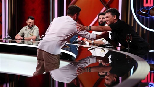 Chef Ștefan Popescu a câștigat lupta pentru amuletă din ediția de ieri seară Chefi la cuțite, care a avut ca temă meniul restaurantului lui Chef Richard Abou Zaki