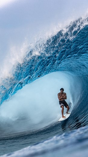 magicseaweed on Instagram: "An all exclusive look at the swell that rocked Teahupoo on Saturday - and one of the most hectic wipeouts we’ve ever seen. Full vid, now on the site. Footage from @lh.prod, @manea.f. Edited by @tvaughanphotography."