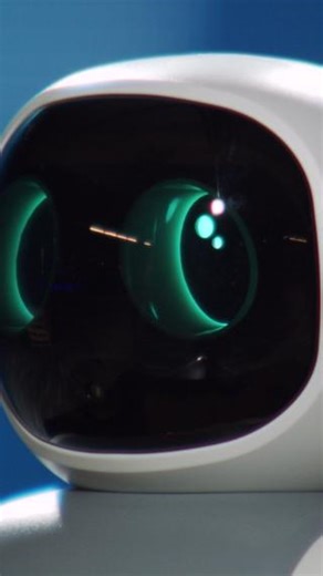 1.2K views | 烙 Der Roboter, der tanzt und begeistert! 烙 Mit dem Playtastic Tanzenden Roboter wirst du zum Choreografen: Programmierbare Moves, leuchtende Augen und Musik machen jede Party zum Highlight! #PlaytasticRoboter #TanzendeTechnik #ProgrammierenMitSpaß #TechToys #RoboParty | PEARL Deutschland | Facebook