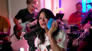 PIANO IN THE DARK: One of the most requested songs, at paborito ring tugtugin ng Gigi De Lana and The Gigi Vibes on their live streams. Watch Gigi De Lana and The Gigi Vibes perform the latest rendition rendition of a Brenda Russel hit ! Listen, Save, and Share Our Timeless Classics Playlist! https://bit.ly/GigiDelanaGigiVibesTimelessClassics Subscribe to our channels for more good vibes content from Gigi De Lana and the Gigi Vibes! G-Cosmetics https://www.youtube.com/channel/UCWQY8iI0gtQ7kf6Y31