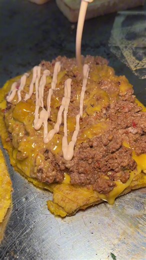 Cheeseburger Patacon Delight