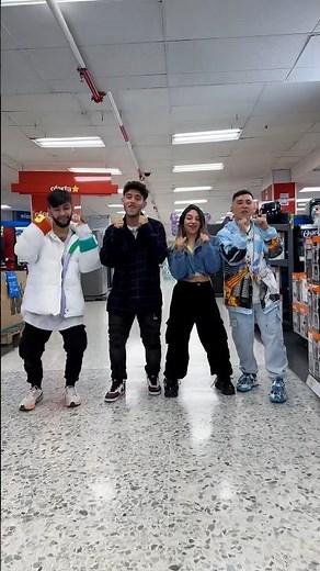 ¿Amigos ya me siguen en Tiktok ? 🤩👑 https://www.tiktok.com/@valientiinaa?_t=8jxkK5AMeCj&_r=1