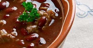 Jókai bableves csipetkével – ezzel bizony csak jóllakni lehet!