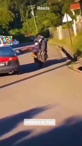 8.3M views · 81K reactions | ABONNE-TOI SVP Tu vas rire forcément #AthuroDePaul #comedy #viralpost #viralreels #reelsviral #reelsfyp #reelsfypシ゚ #funny #memes #comedyvideos #comedyclub #foryoupage #foryoupageシ | 퐀퐓퐇퐔퐑퐎 퐃퐞 퐏퐚퐮퐥 | Facebook