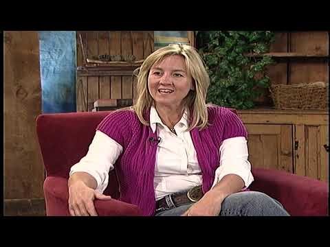 MomsTV - 'New Mom News' with Charla Belinski, Mia Wilson, Rachel Goodman, and Ashley Connolly