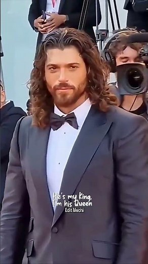 CAN YAMAN EN LA ALFOMBRA ROJA EN VENEZIA UN VIDEO ANTIGUO #venicefilmfestival